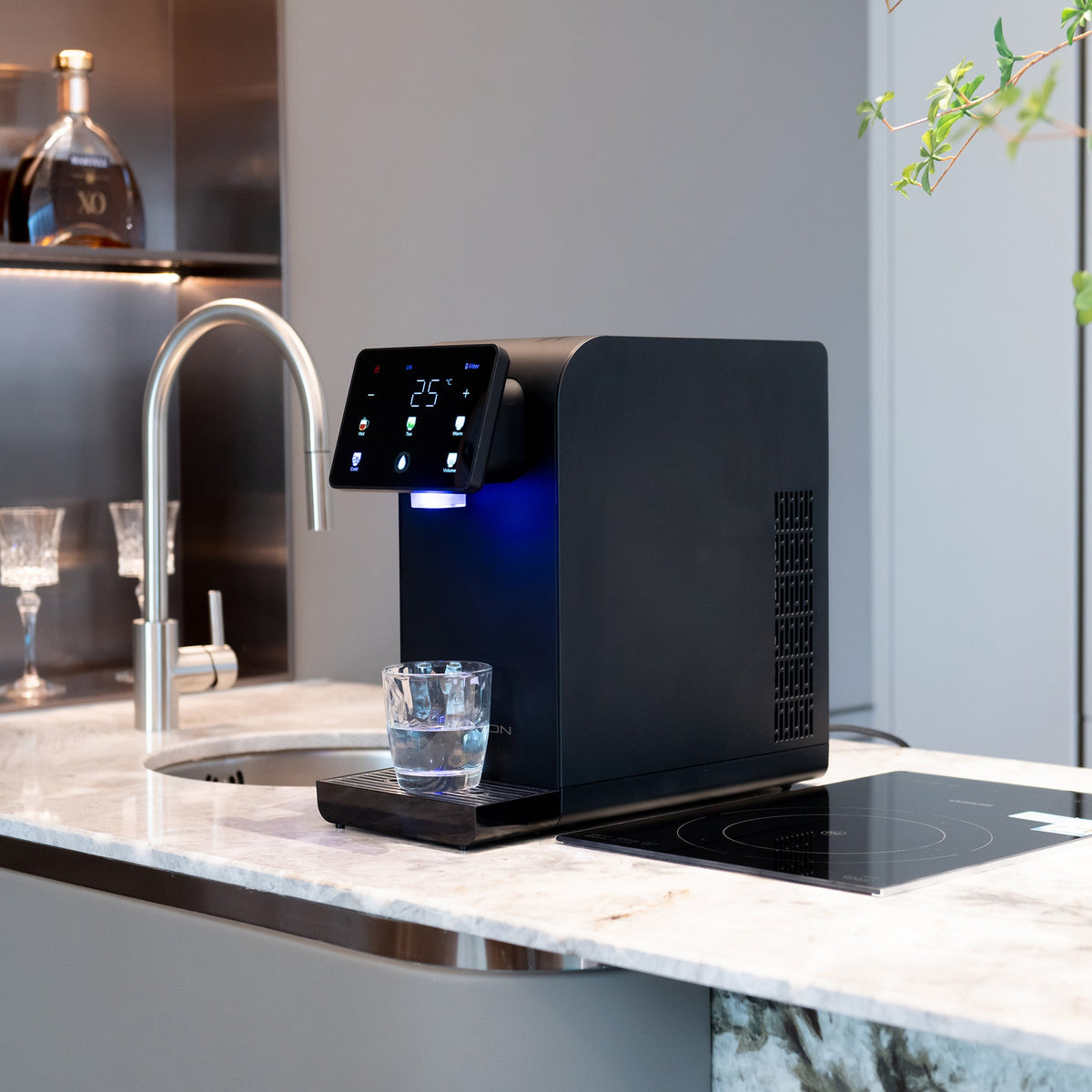 Wasserfilteranlage mit Kühlung und individuell temperiertem Wasser (Partnerangebot) - Deine Quelle